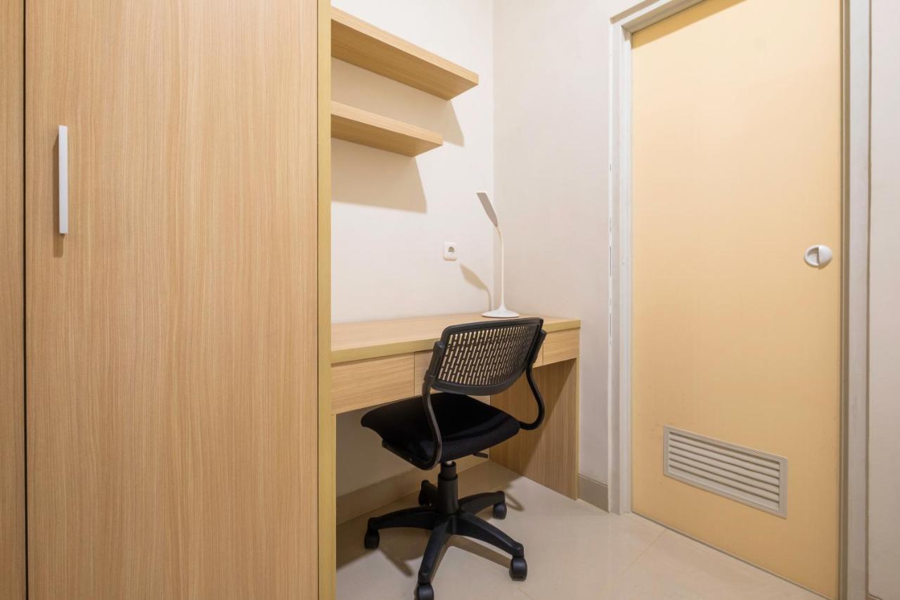 Oyo Life 2673 Rosewood Residence Karawang Bagian luar foto